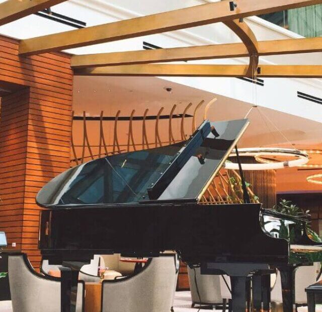 cropped-pianos-caros-mundo.jpg