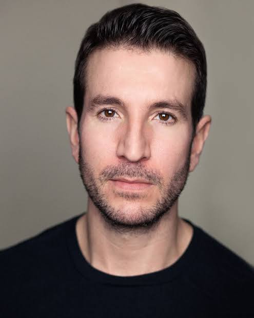 As musas, Alex Michaelides
