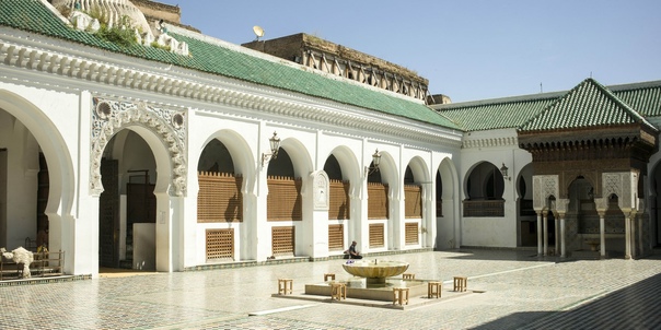Tudo sobre a Biblioteca mais antiga do mundo: a Biblioteca de Al Qarawiyyin!