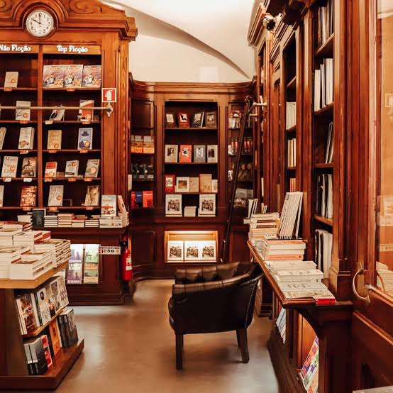 Tudo sobre a Livraria mais antiga do mundo: Livraria Bertrand!