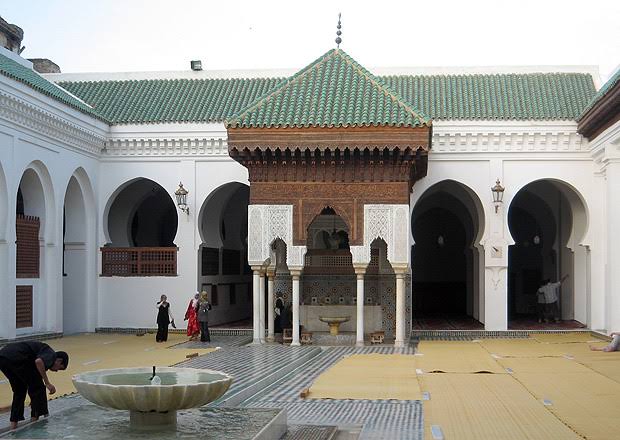Tudo sobre a Biblioteca mais antiga do mundo: a Biblioteca de Al Qarawiyyin!