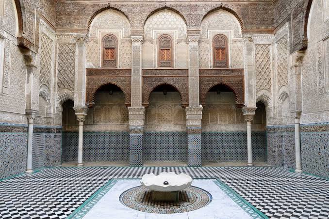 Tudo sobre a Biblioteca mais antiga do mundo: a Biblioteca de Al Qarawiyyin!