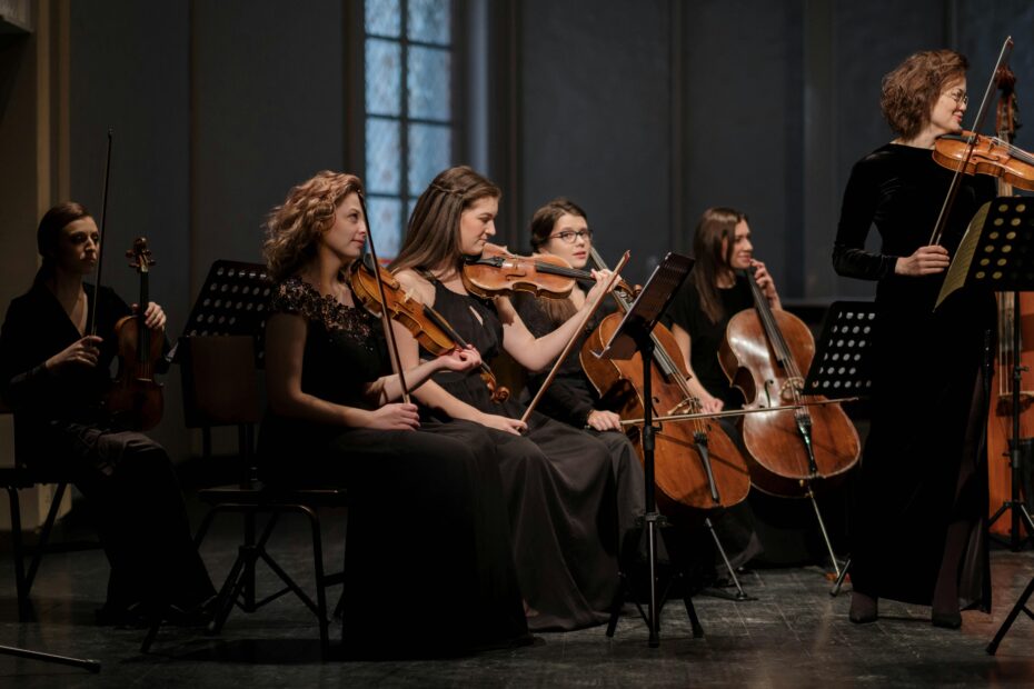 Descubra tudo sobre concerto musical: sua história, estrutura, tipos e diferenças em relação a outras apresentações, como shows, recitais...