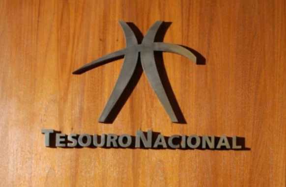 Tudo sobre os títulos do Tesouro Nacional: tipos, vantagens e como investir com segurança. Conheça o Tesouro Renda+ e outros disponíveis
