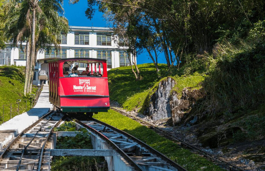 Descubra a história encantadora do Bondinho Monte Serrat, o símbolo turístico de Santos que une fé, glamour e uma vista linda!