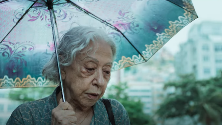 O filme da Fernanda Montenegro, “Vitória”, celebra a trajetória da maior atriz do Brasil, que aos 93 anos entrega uma atuação impecável!