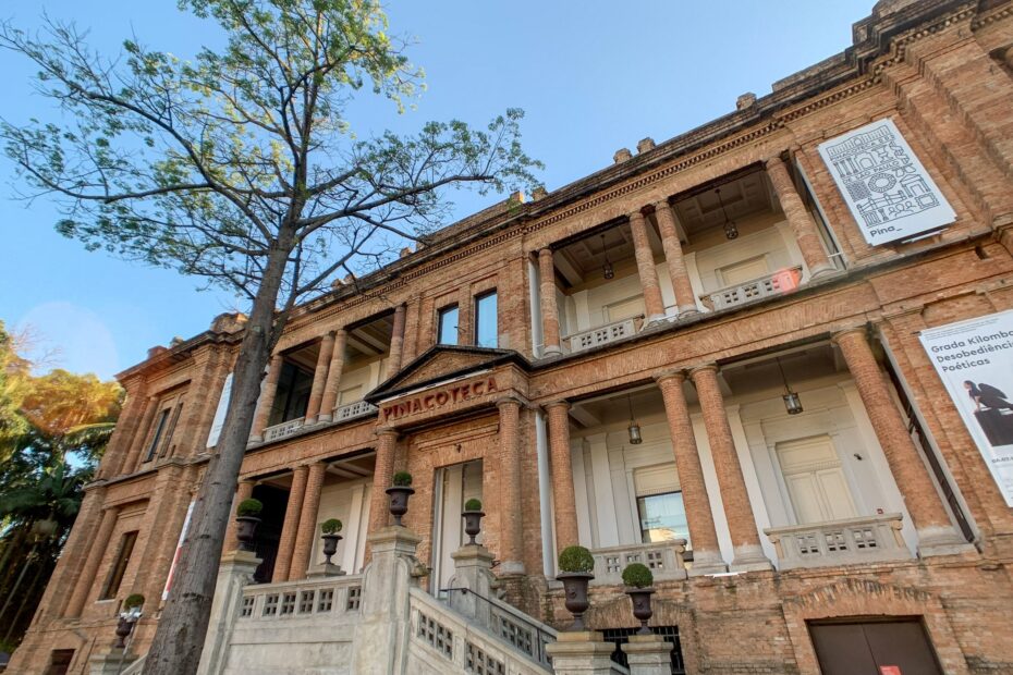 Descubra o que é Pinacoteca, conheça a história da de SP, de seu prédio inacabado e como se tornou um dos museus mais importantes da cidade